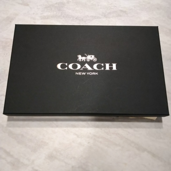 COACH Crossgrain Glitter Travel Set - Picture 5 of 8